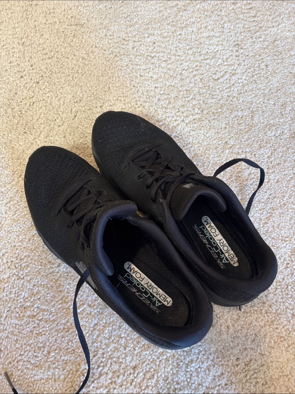 Skechers women’s Black Memory Foam Athletic Shoes